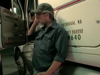 Runaway sugand trucker