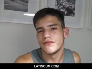 Rakt amatör ung latino skolpojke paid kontanter för bög orgia