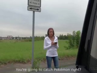 Wspaniały gorące pokemon myśliwy cycate laska convinced do pieprzyć nieznajomy w napędowy awangarda