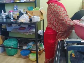 Мой bhabhi омаен и аз прецака тя в кухня когато мой брат беше не в вкъщи